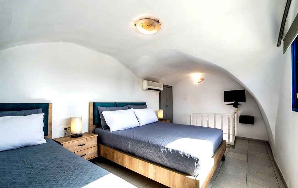 Honeymoon Beach Studios